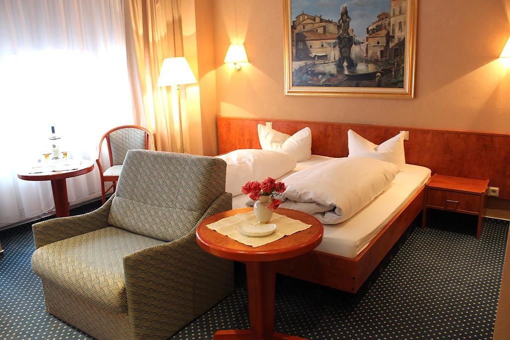 Parkhotel Fischer Wernigerode Rum bild